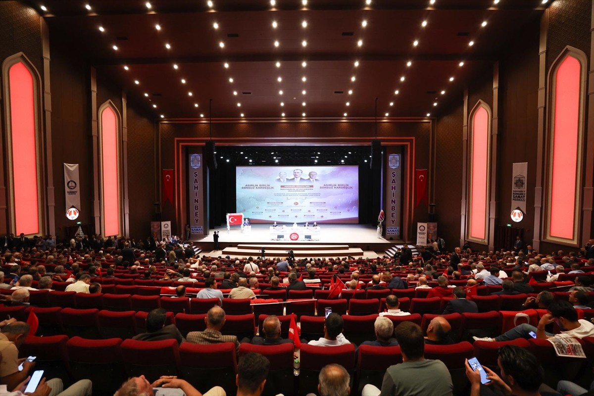 Milliyetçi Hareket Partisi (MHP) tarafından düzenlenen "Asırlık Birlik Sonsuz Kardeşlik" temalı...