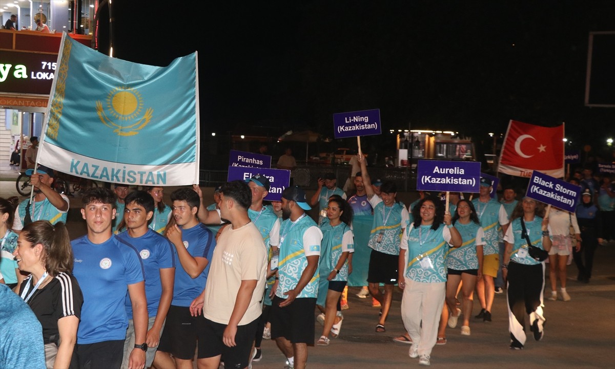 Rize'de düzenlenen Rafting Avrupa Kupası'nın açılışı yapıldı. Türkiye Kano Federasyonunun ev...