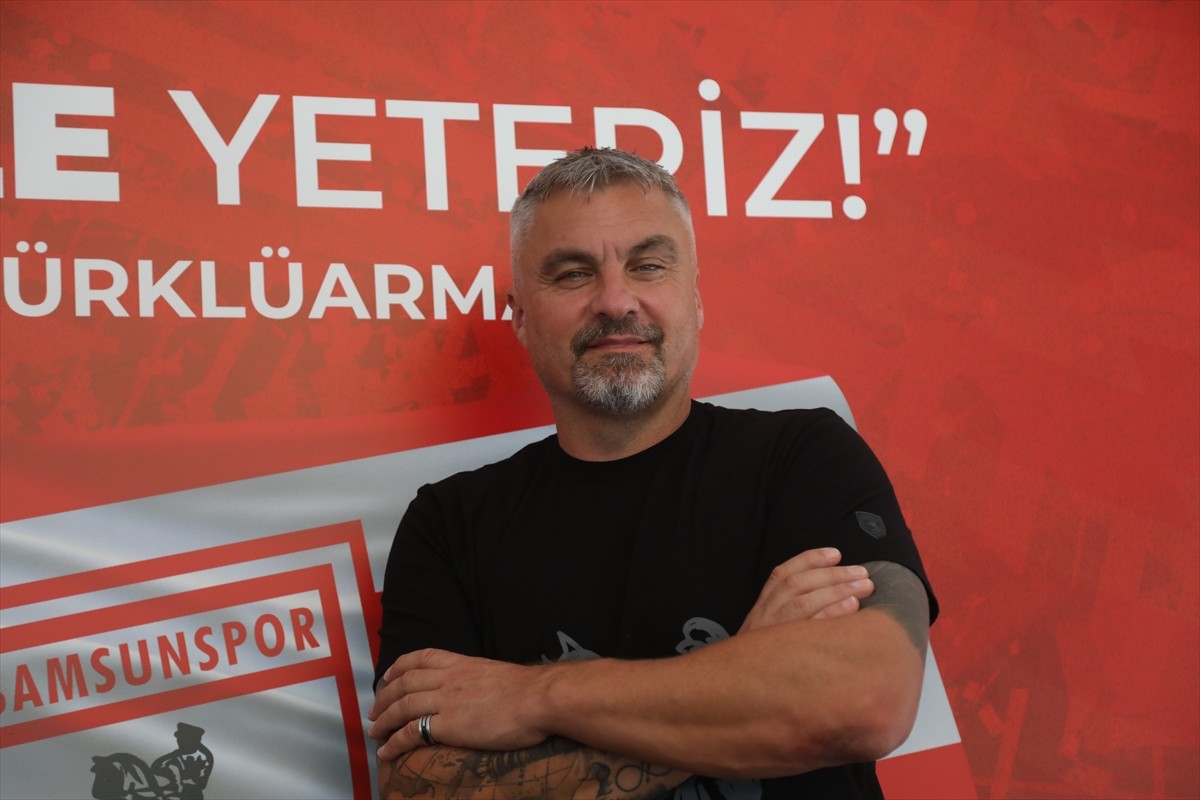 Samsunspor Teknik Direktörü Thomas Reis, Nuri Asan Tesisleri'nde düzenlediği basın toplantısında...