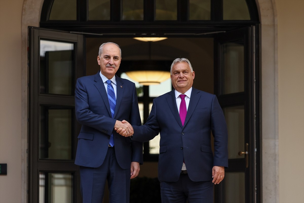 TBMM Başkanı Numan Kurtulmuş, Macaristan Başbakanı Viktor Orban ile bir araya geldi. Kurtulmuş...