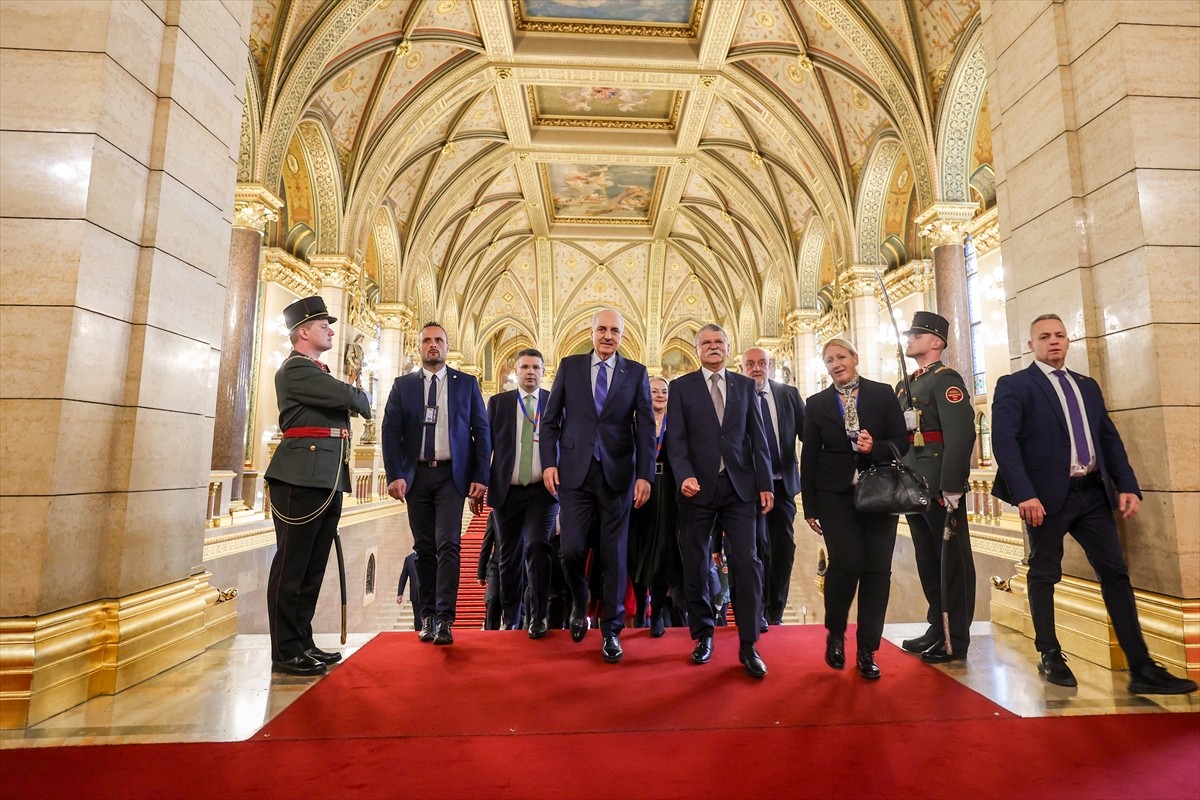 TBMM Başkanı Numan Kurtulmuş, resmi ziyaret kapsamında bulunduğu Budapeşte'te, Macaristan Ulusal...