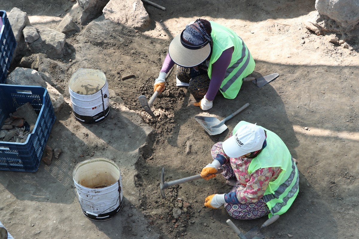 Tekirdağ'ın Süleymanpaşa ilçesi Karaevli Mahallesi'ndeki Heraion-Teikhos Antik Kenti'nde Kültür ve...