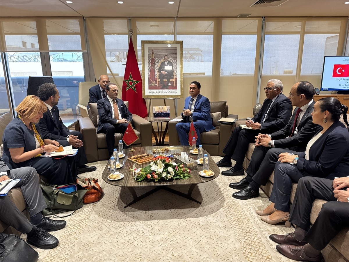 Ticaret Bakan Yardımcısı Mustafa Tuzcu (sol 3), Fas’ın başkenti Rabat’ta, Fas Sanayi ve Ticaret...
