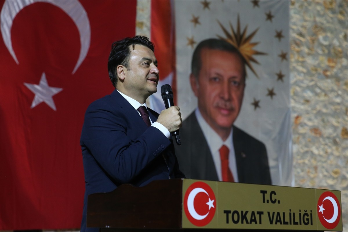 Tokat'ta tarihi Sulu Sokak'ta, Milli Savunma Bakanlığı Mehteran Birliği konser verdi. Etkinlikte...