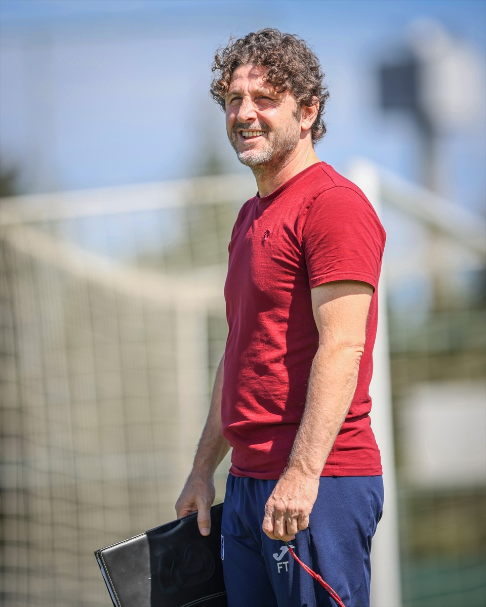 Trabzonspor, Trendyol Süper Lig'in 5. haftasında deplasmanda Fenerbahçe ile yapacağı maçın...