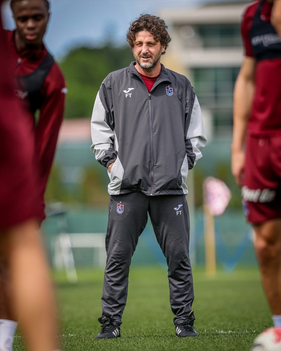 Trabzonspor, Trendyol Süper Lig'in 7. haftasında Mısırlı.com.tr Fatih Karagümrük ile deplasmanda...