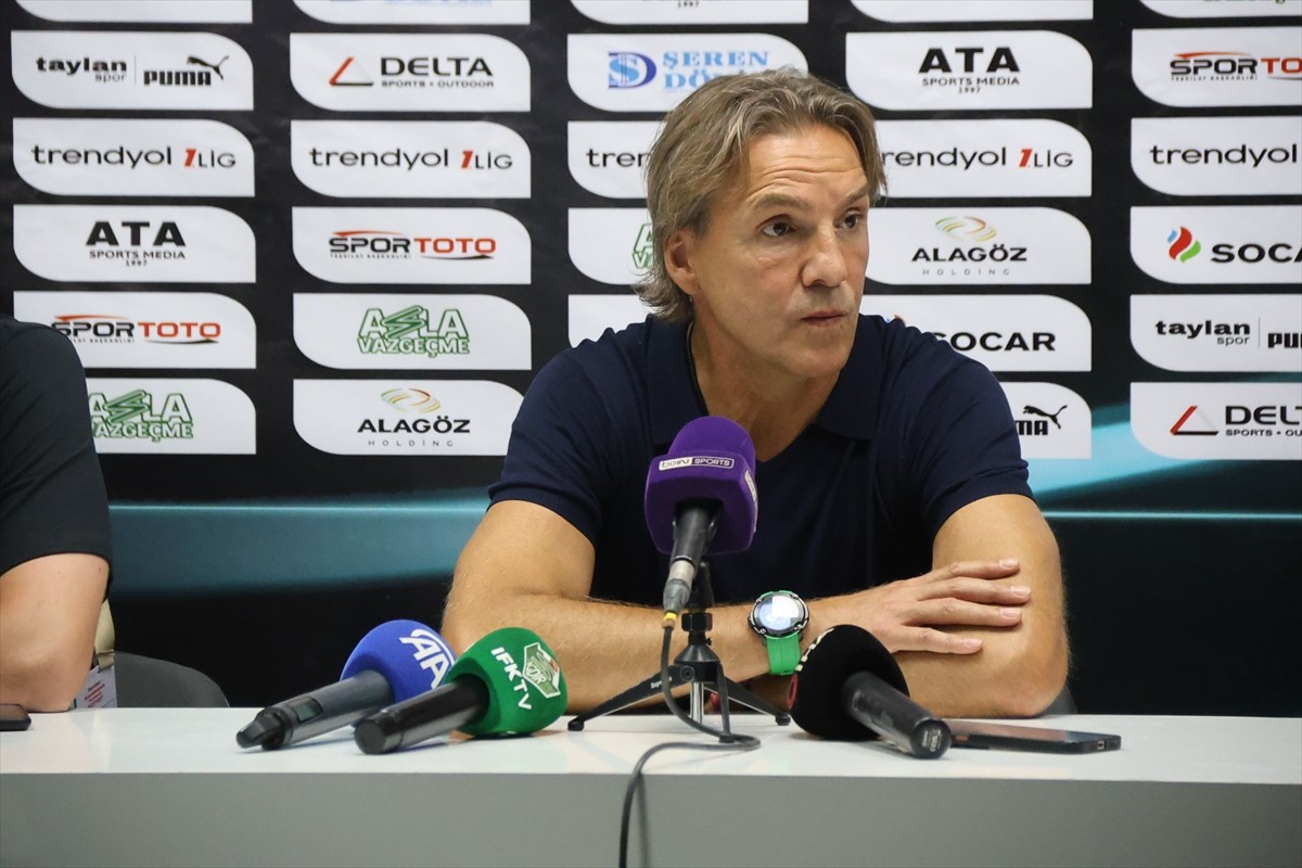 Trendyol 1. Lig'in 5. haftasında Alagöz Holding Iğdır FK, konuk ettiği Serik Spor Futbol A.Ş'ye...