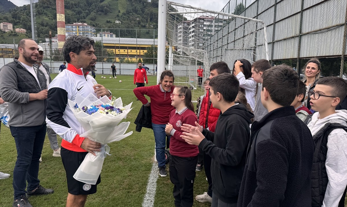 Trendyol Süper Lig 7. haftasında sahasında Kasımpaşa ile oynayacak Çaykur Rizespor'un futbolcusu...