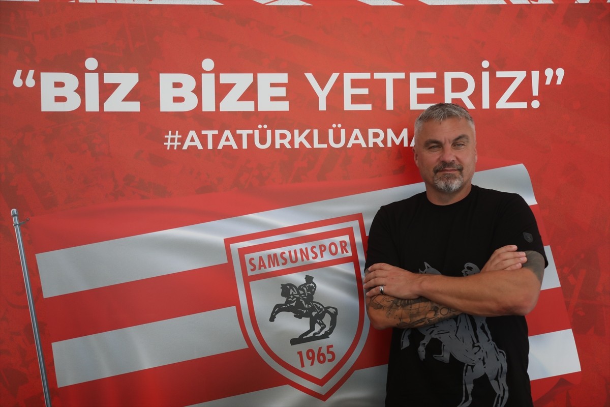 Trendyol Süper Lig ekiplerinden Samsunspor'un teknik direktörü Thomas Reis, Nuri Asan...