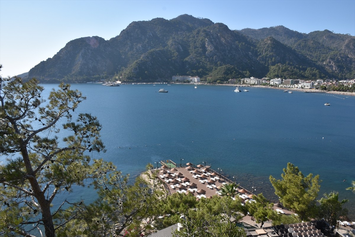Türkiye'nin önemli turizm merkezlerine sahip Muğla'yı 8 ayda 2 milyon 494 bin 898 yabancı turist...