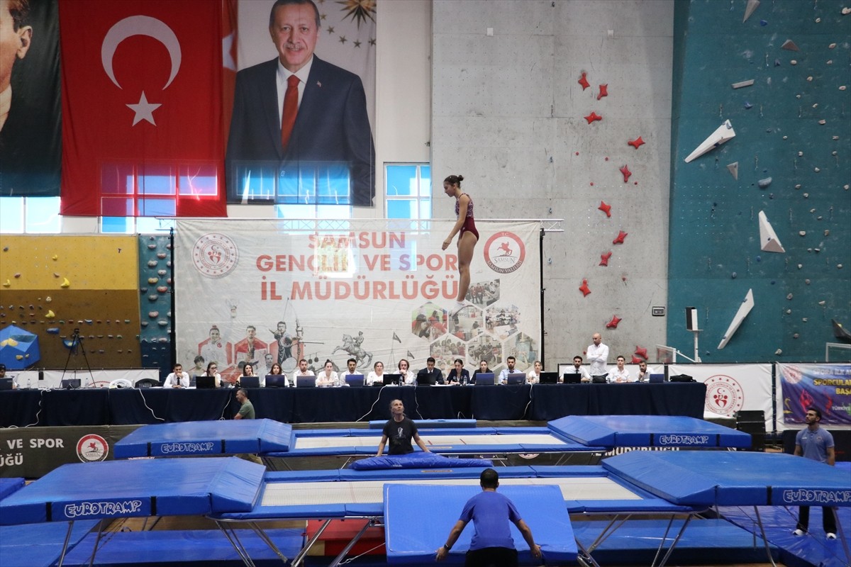 Türkiye Cimnastik Federasyonu tarafından Samsun'da düzenlenen Trampolin Cimnastik Kulüpler Arası...