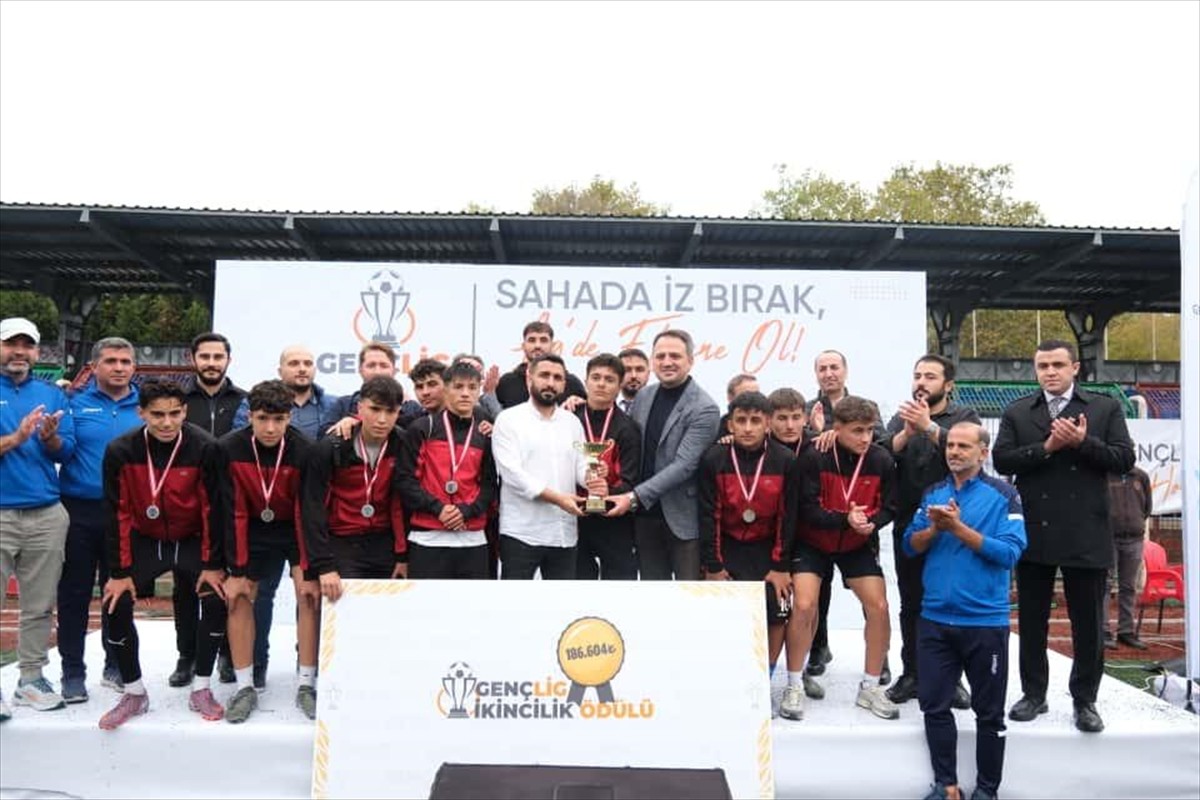 Türkiye Gençlik Vakfı (TÜGVA) tarafından düzenlenen "GençLig" projesinin final müsabakası...