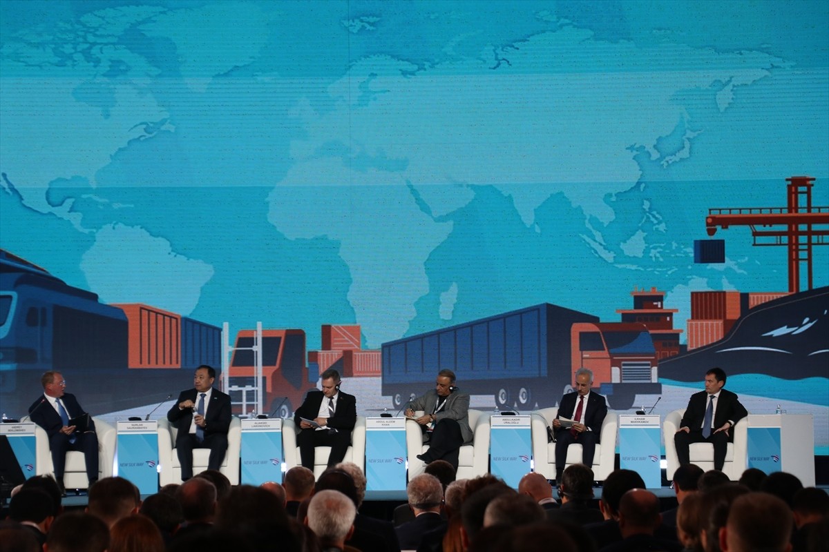 Ulaştırma ve Altyapı Bakanı Abdulkadir Uraloğlu, Türk Devletleri Teşkilatı Üyesi Ülkelerin...