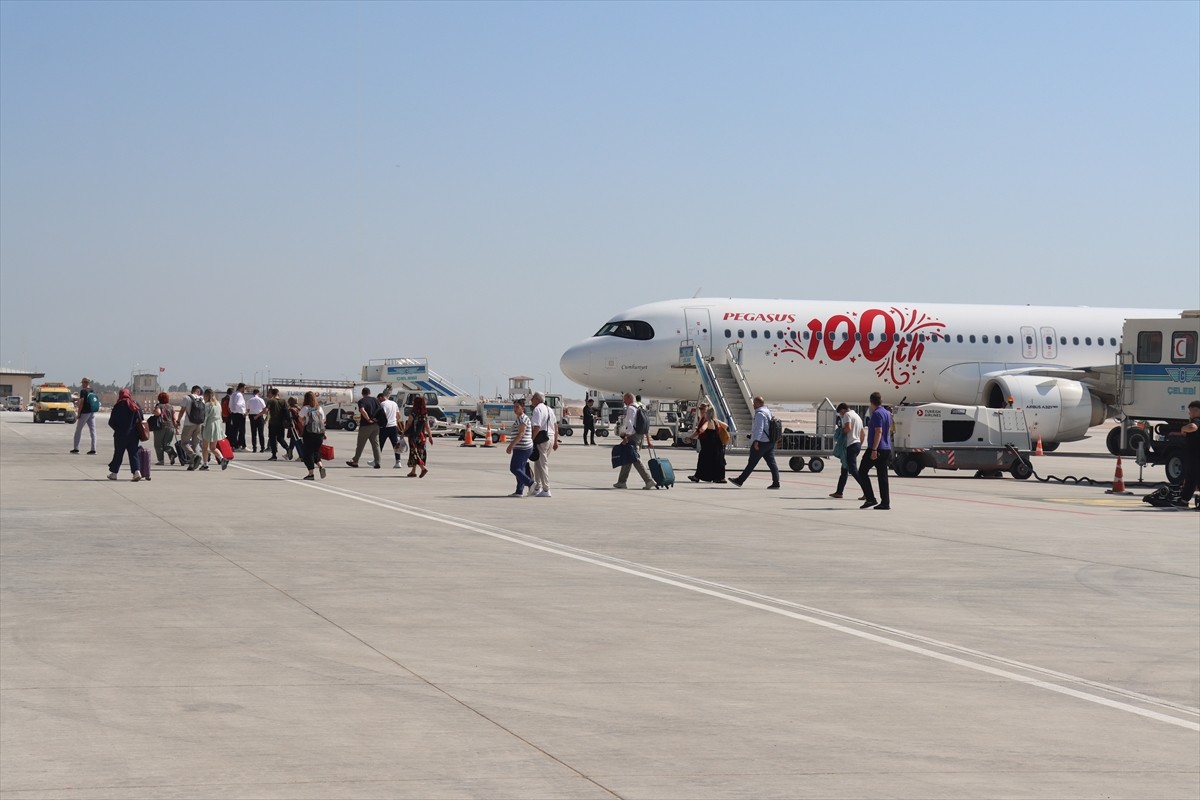 Ulaştırma ve Altyapı Bakanlığınca, Hatay Havalimanı'ndaki birinci etap çalışmalarının...