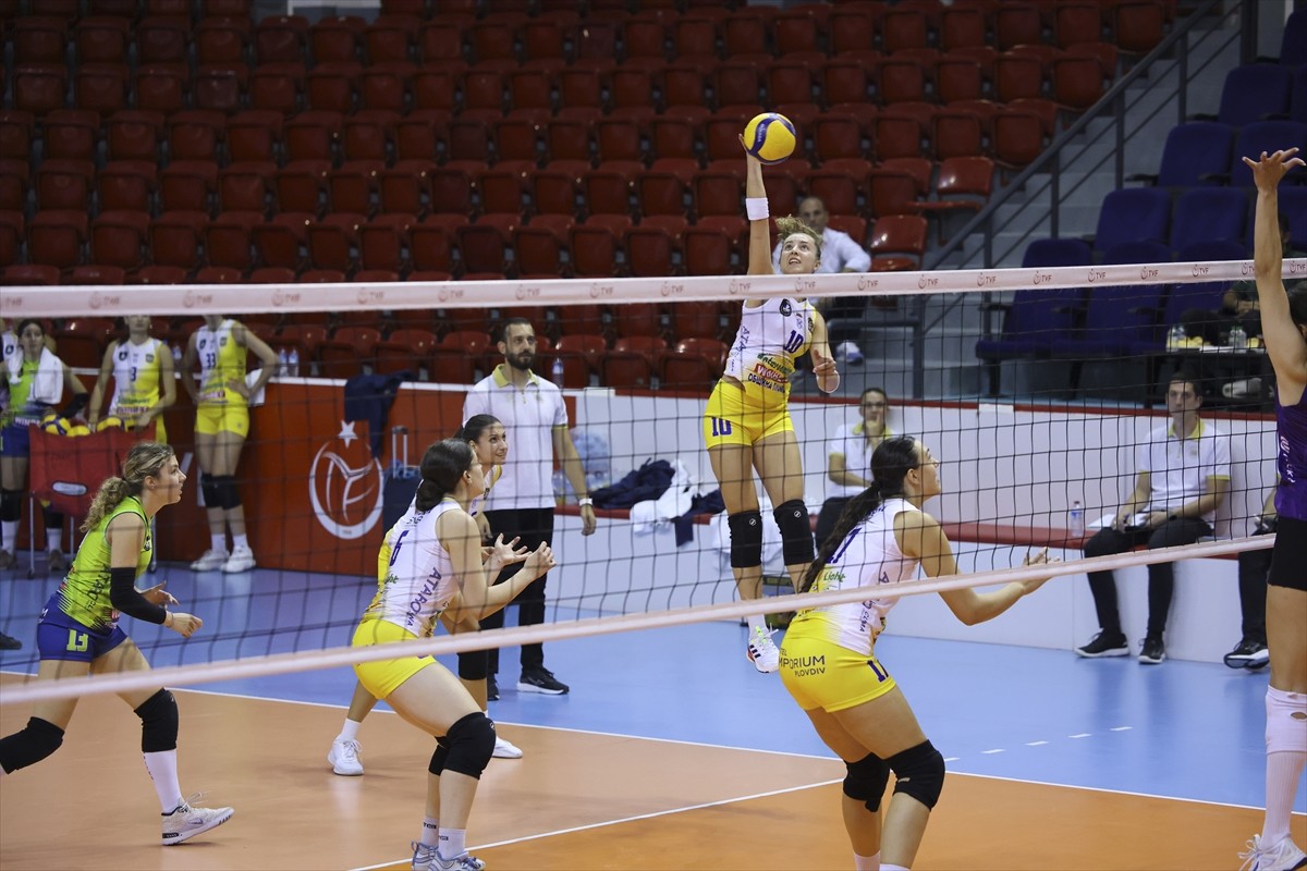 Uluslararası bir katılımla Zeren Spor Kulübünün ev sahipliğinde Ankara'da başlayan 2025 Ahmet...