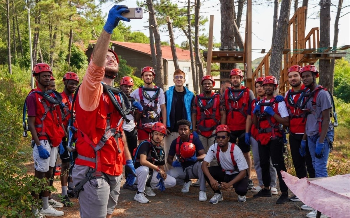 Yurtdışı Türkler ve Akraba Topluluklar Başkanlığı (YTB) ve Gençlik ve Spor Bakanlığı iş birliğiyle...