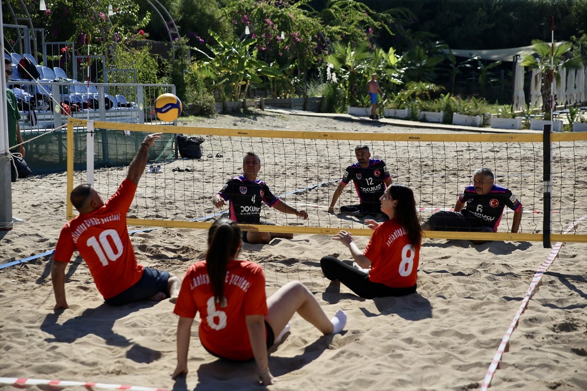 6. Uluslararası Fethiye Spor Festivali kapsamında bedensel engelliler plaj voleybolu turnuvası...