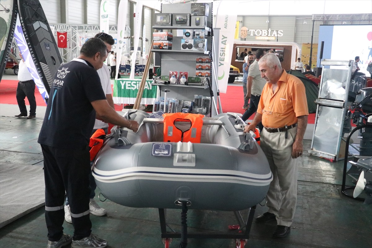 Adana'da karavan, otomotiv, kamp, hobi, avcılık ve doğa sporları ürünlerinin tanıtıldığı...