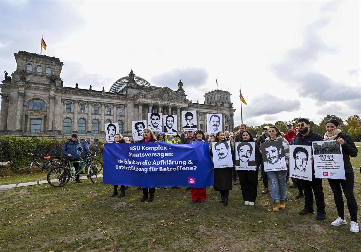 Almanya'da 2000-2007 yılları arasında 8'i Türk 10 kişiyi katleden Nasyonal Sosyalist Yeraltı (NSU)...