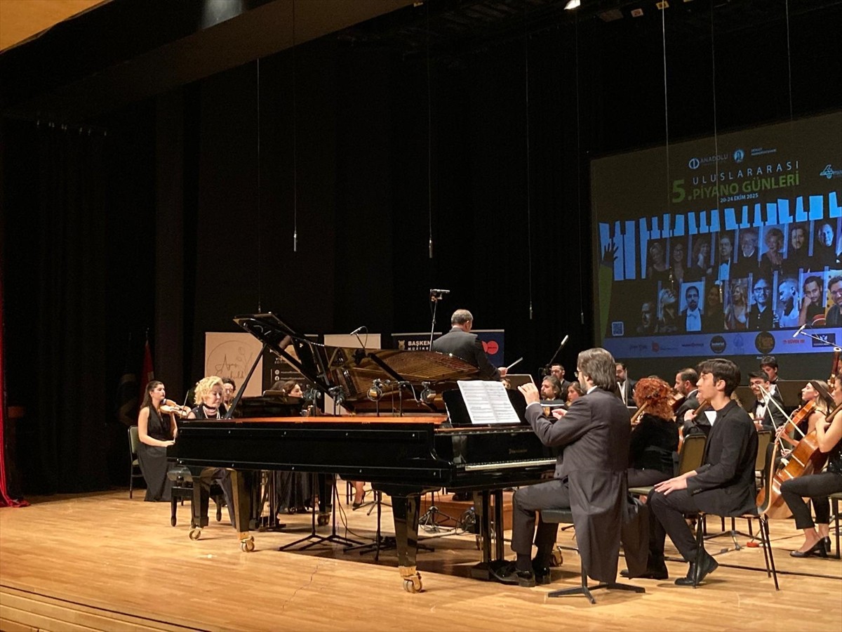Anadolu Üniversitesi Devlet Konservatuvarı tarafından düzenlenen "5'inci Uluslararası Piyano...