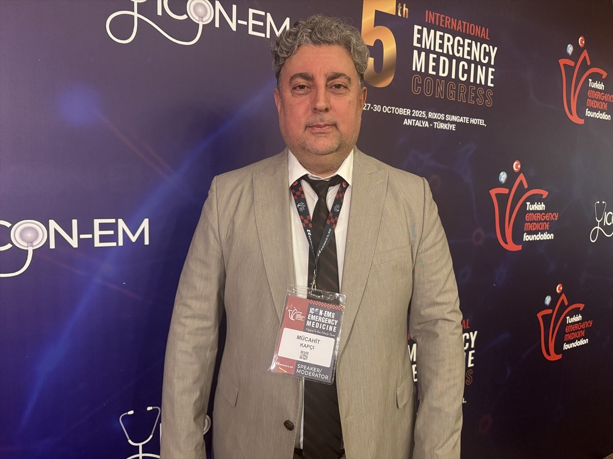 Antalya'da bu yıl 5'incisi düzenlenen Uluslararası Acil Tıp Kongresi, çeşitli oturumlarla devam...