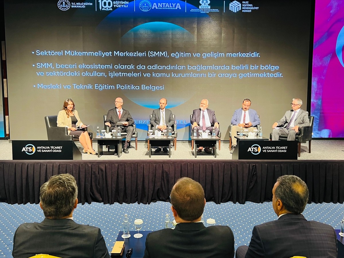 Antalya'da turizm alanında çalışacak nitelikli personel yetiştirilmesine katkı sağlamak amacıyla...