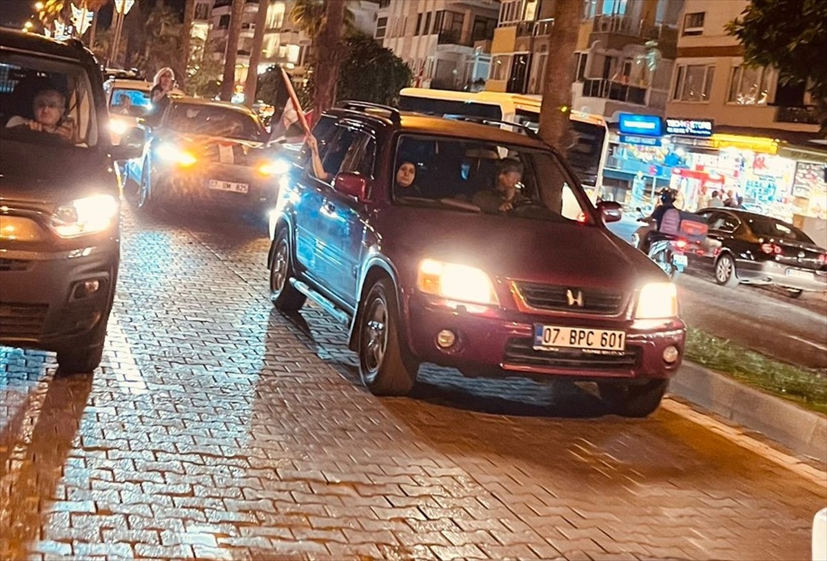 Antalya'nın Alanya ilçesinde İnsan Hak ve Hürriyetleri (İHH) İnsani Yardım Derneğince, off-road...