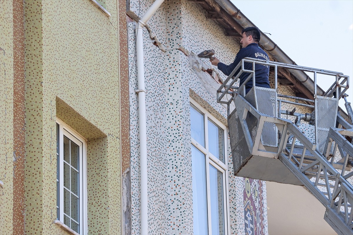 Balıkesir'in Sındırgı ilçesinde 27 Ekim'de meydana gelen 6,1 büyüklüğündeki depremin ardından...