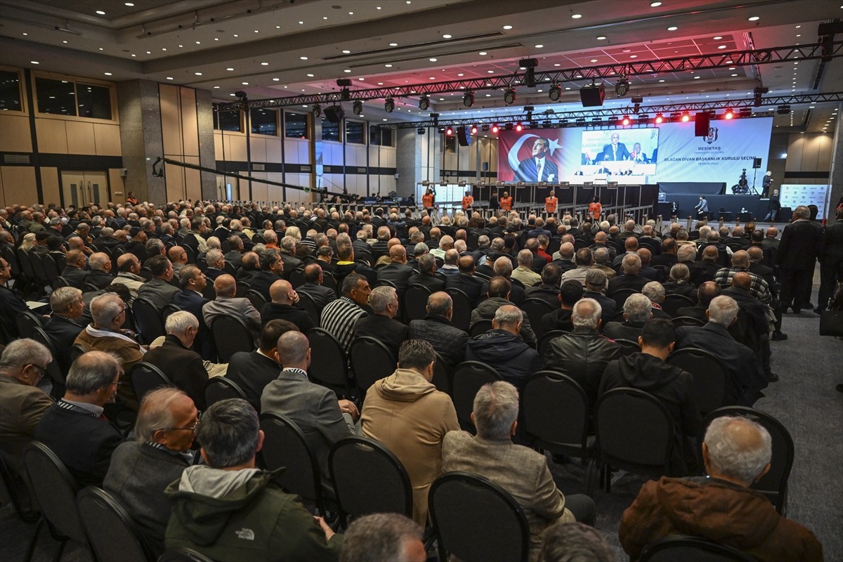 Beşiktaş Kulübü'nde seçimli olağan divan başkanlık kurulu toplantısı ICEC İstanbul Lütfi Kırdar...