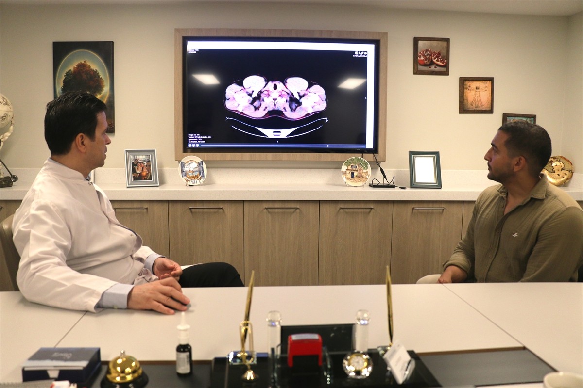 Bilek güreşindeki uluslararası başarılarının ardından başladığı para atletizmde de madalyalar...