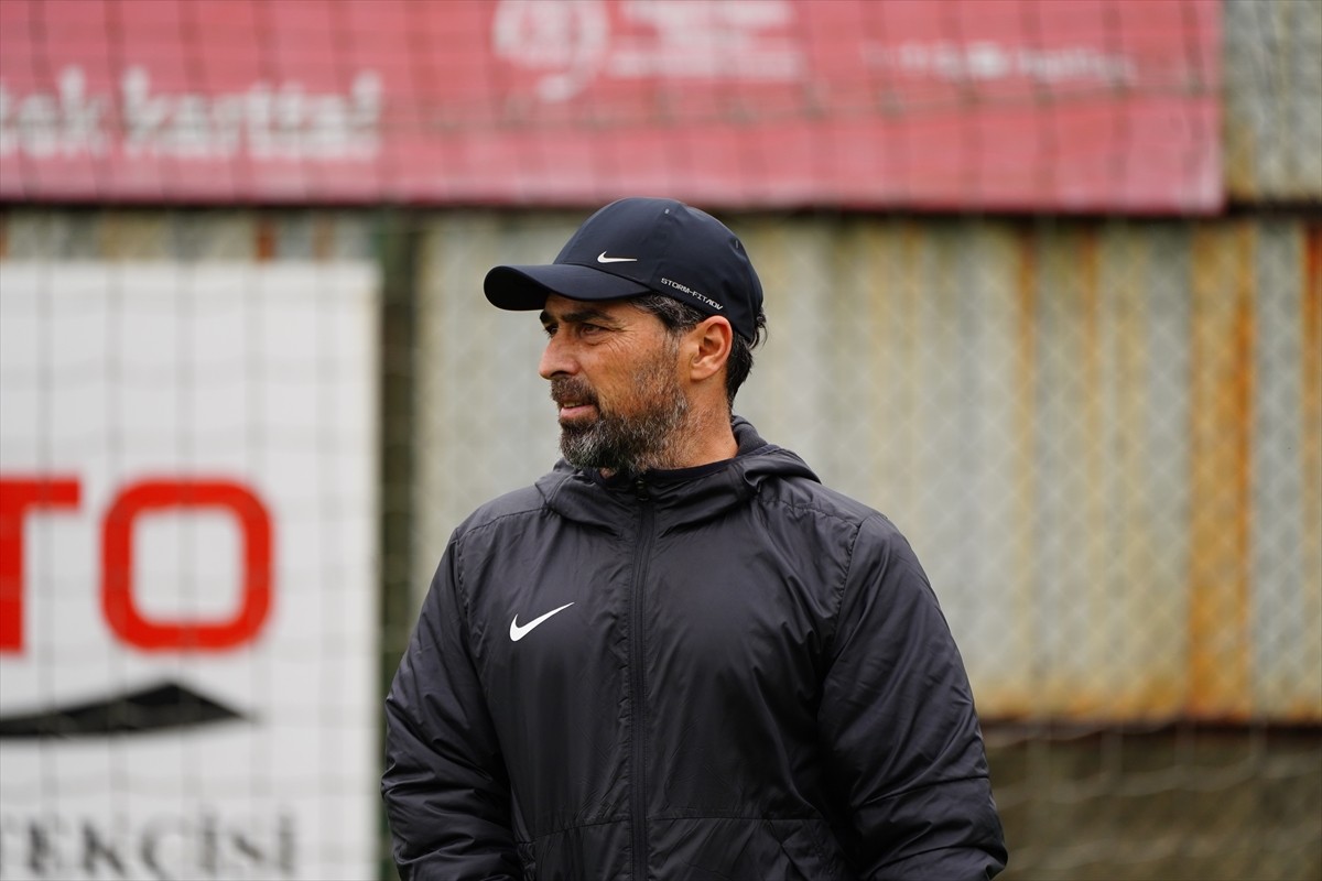 Çaykur Rizespor, Trendyol Süper Lig'in 9. haftasında sahasında Trabzonspor ile yapacağı maçın...