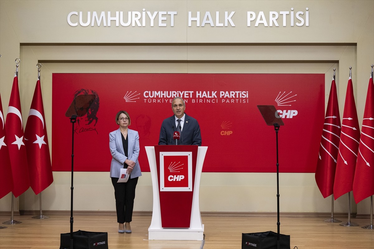 CHP Genel Başkan Yardımcısı Suat Özçağdaş, 2025-2026 Akademik Yılı'nın açılışına ilişkin parti...