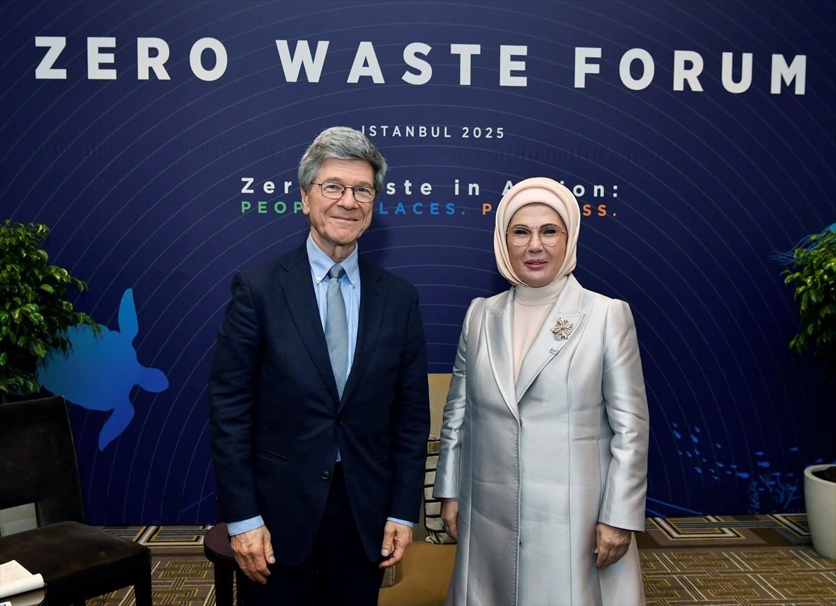 Cumhurbaşkanı Recep Tayyip Erdoğan'ın eşi ve Sıfır Atık Vakfı Onursal Başkanı Emine Erdoğan...