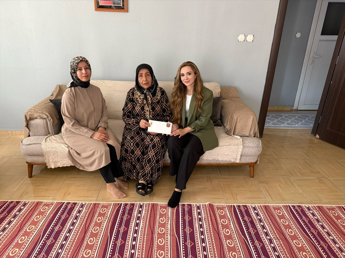 Cumhurbaşkanı Recep Tayyip Erdoğan'ın "Terörsüz Türkiye" mektubu Mardin'deki bazı şehit ailelerine...