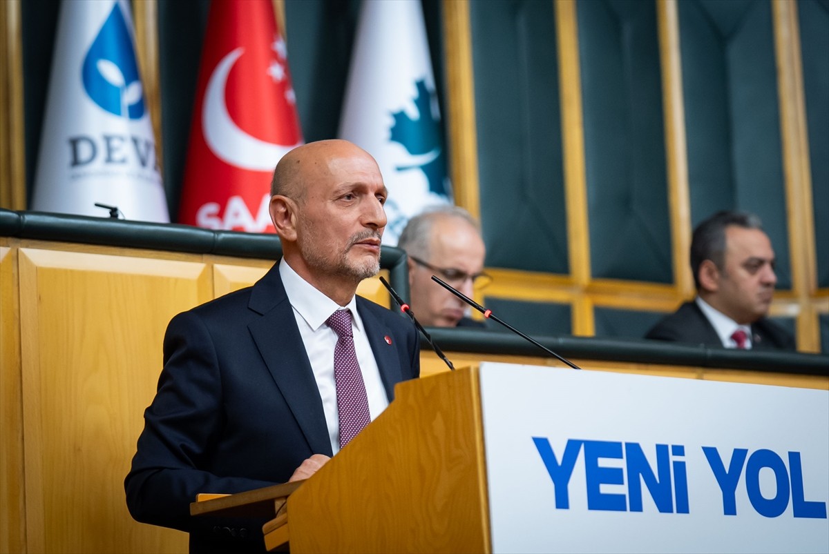 DEVA, Gelecek ve Saadet partilerinin kurduğu Yeni Yol Partisinin TBMM Grup Toplantısı yapıldı.