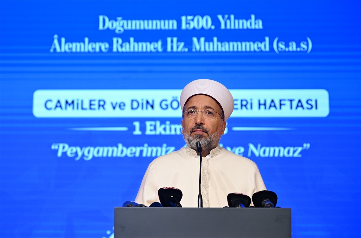 Diyanet İşleri Başkanlığı konferans salonunda "Camiler ve Din Görevlileri Haftası Açılış ve...
