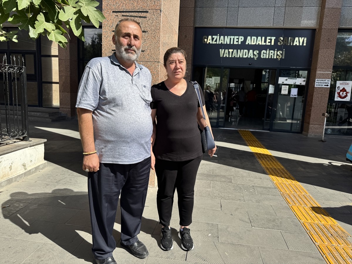 Gaziantep'te 17 yaşındaki Eyüp Arıcı'nın bıçaklı kavgada öldürülmesine ilişkin tutuklu 6 sanığın...