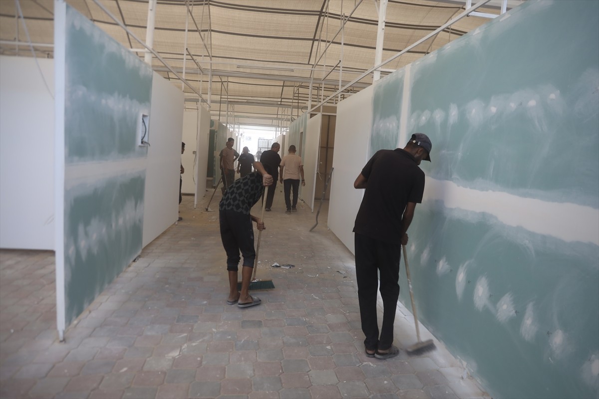 Gazze'deki Filistin Sağlık Bakanlığı, İsrail’in serbest bırakacağı yüzlerce Filistinli esiri...