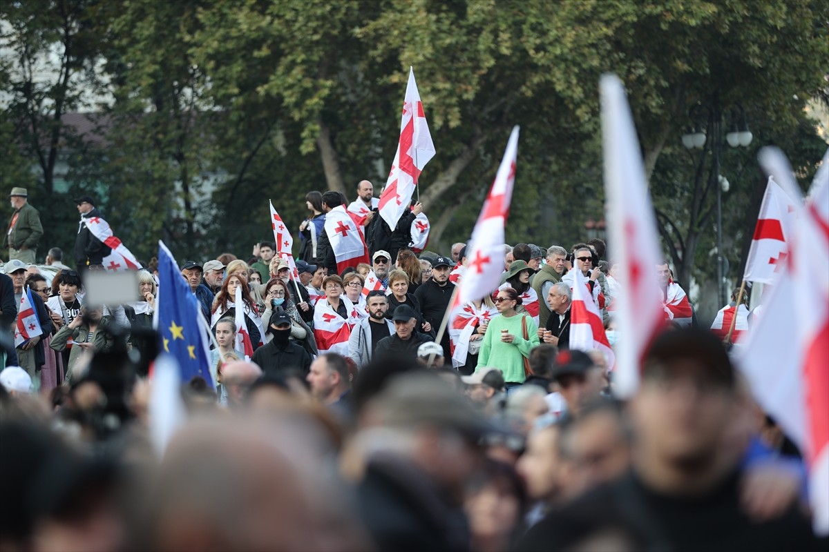 Gürcistan’da 2024’teki parlamento ve cumhurbaşkanı seçimlerini tanımayan bazı muhalefet partileri...