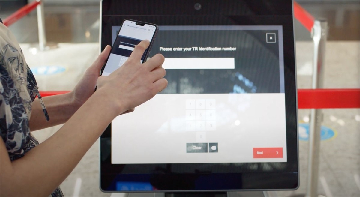 Havalimanlarında hız, güvenlik ve konfor hedefiyle geliştirilen akıllı teknolojiler...
