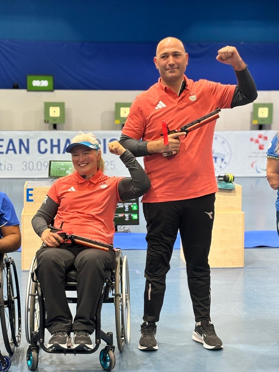 Hırvatistan'da düzenlenen Para Atıcılık Avrupa Şampiyonası'nda milli sporcular Aysel Özgan ve...