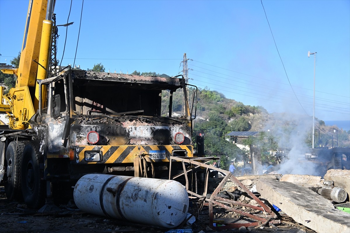 İsrail ordusu bir kez daha ateşkesi ihlal ederek Lübnan’ın güneyindeki el-Musaylih beldesine...