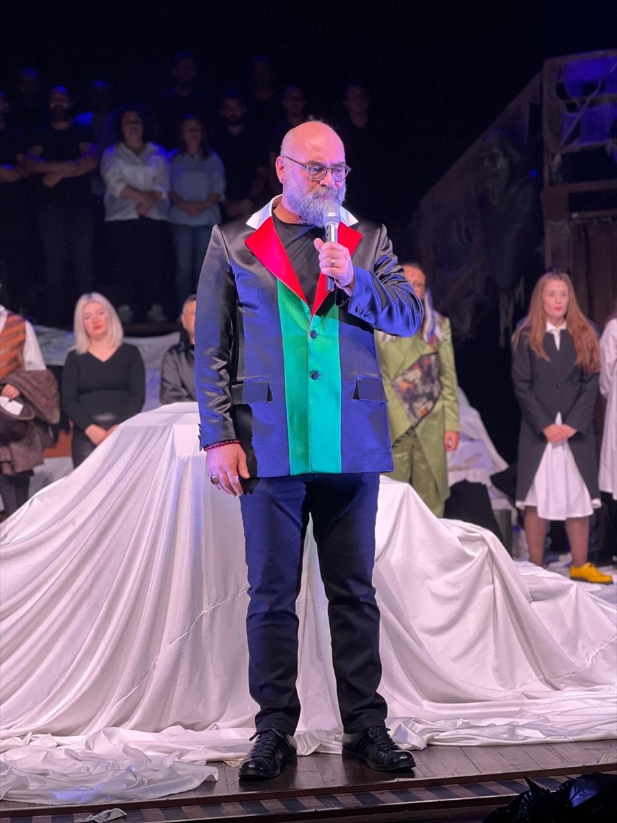 İstanbul Büyükşehir Belediyesi (İBB) Şehir Tiyatroları, 2025-2026 sezonuna, Friedrich...