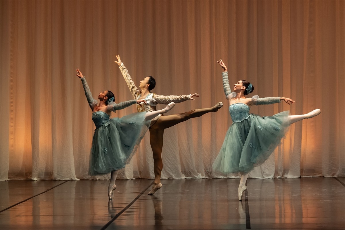 İstanbul Devlet Opera ve Balesi (İDOB), Rus besteci Pyotr İlyiç Çaykovski'nin klasikleşmiş bale...