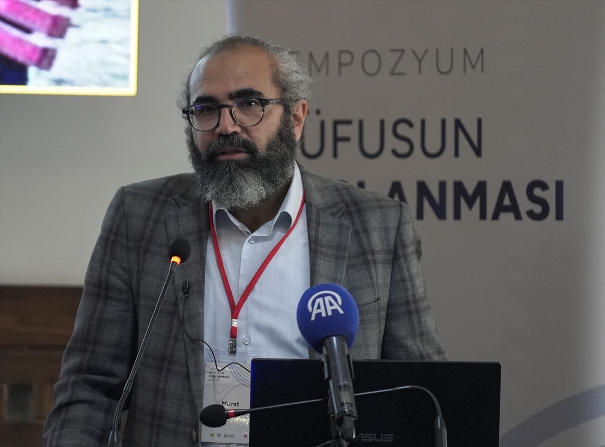 İstanbul Üniversitesi (İÜ) Edebiyat Fakültesi Sosyoloji Araştırma Merkezi ve Darülaceze Vakfı...