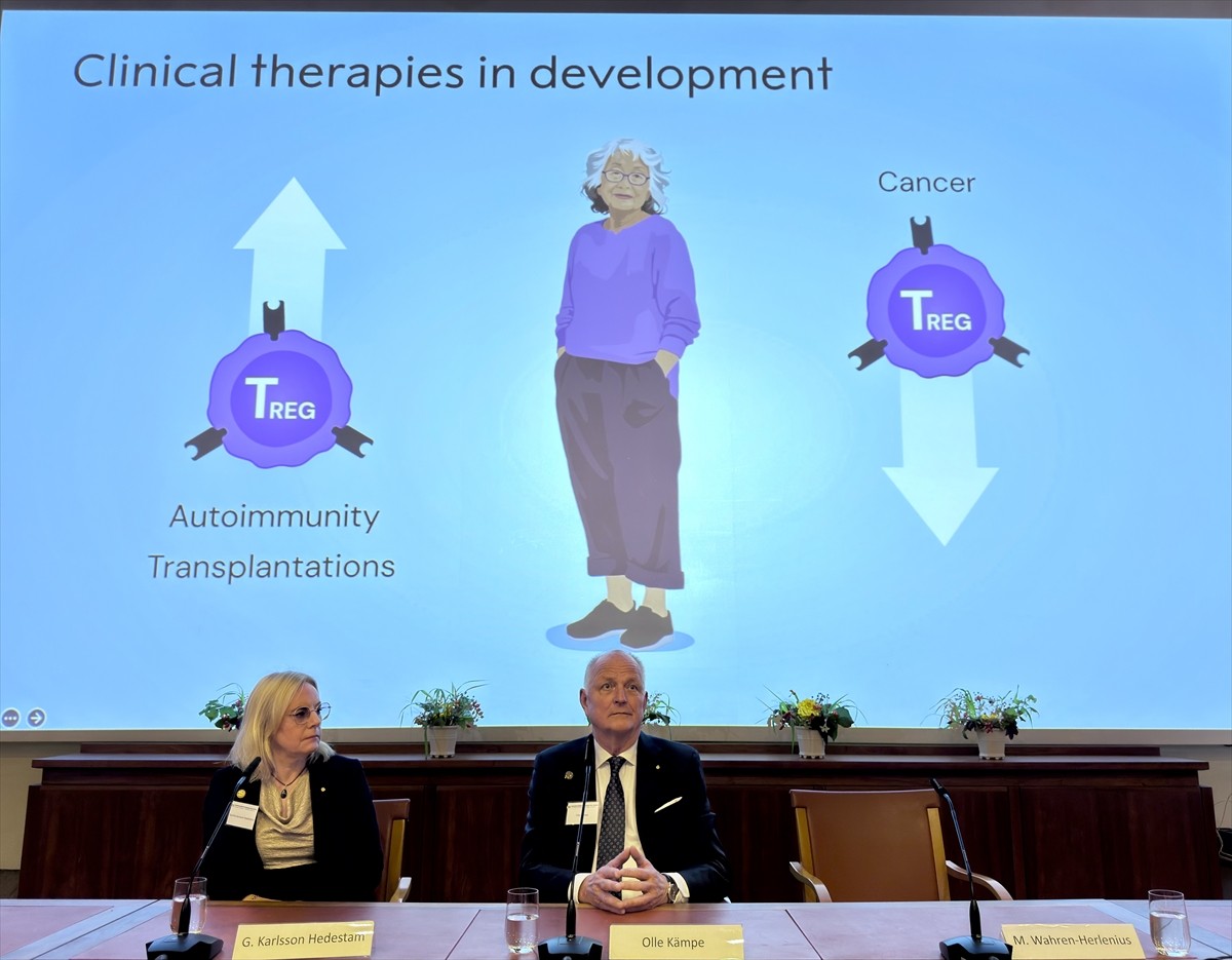 İsveç'te bulunan Karolinska Enstitüsünde düzenlenen basın toplantısında 2025 Nobel Tıp Ödülü'nün...