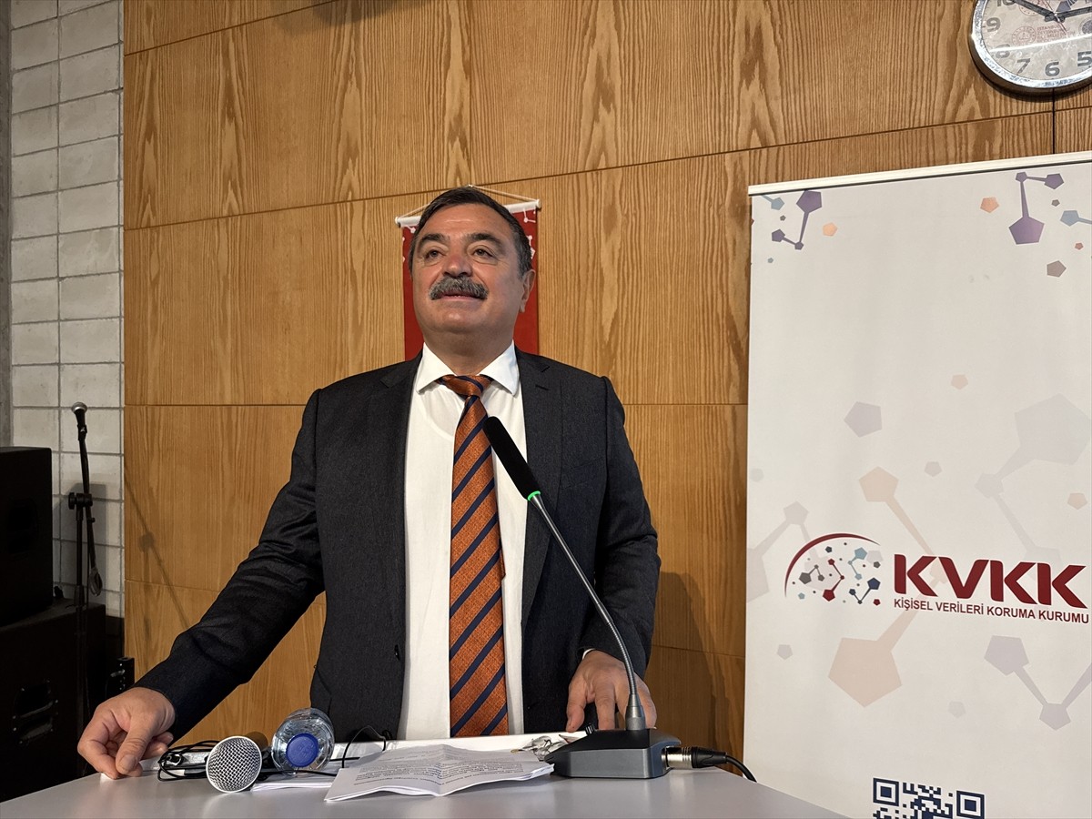 Kişisel Verileri Koruma Kurumu (KVKK) ile Milli Eğitim Bakanlığı işbirliğiyle yürütülen "Güvenli...