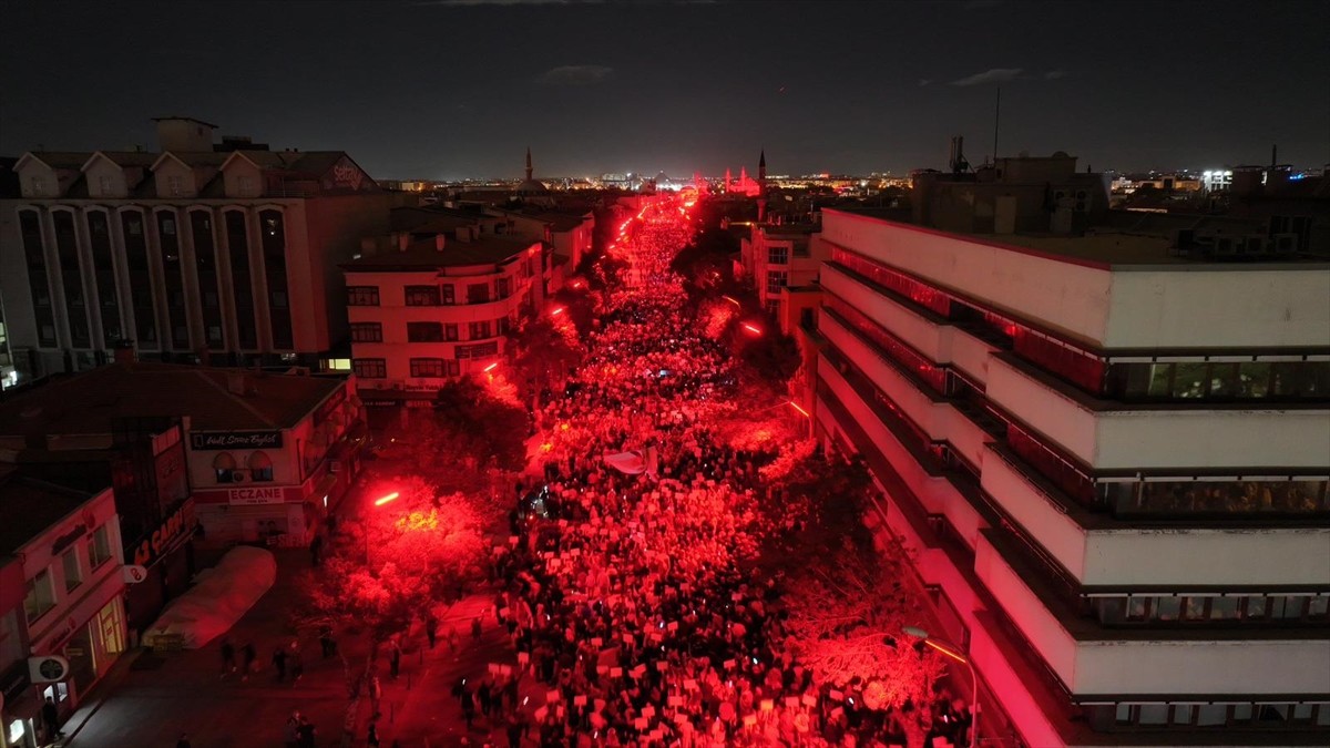 Konya'da İsrail’in Gazze'ye yönelik saldırılarını protesto etmek ve Filistin halkına destek vermek...