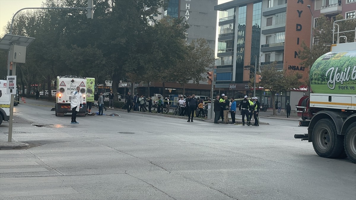 Konya'da sulama tankerinin çarptığı bisikletli yaşamını yitirdi.