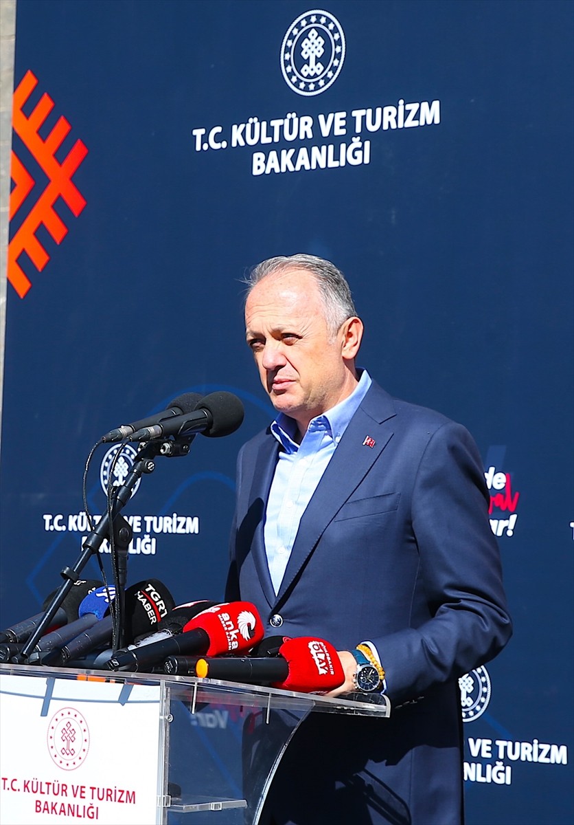 Kültür ve Turizm Bakanlığınca düzenlenen Türkiye Kültür Yolu Festivallerinin 17. durağı Diyarbakır...